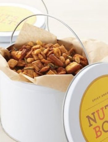 Nuts and Bolts Snack Mix recipes