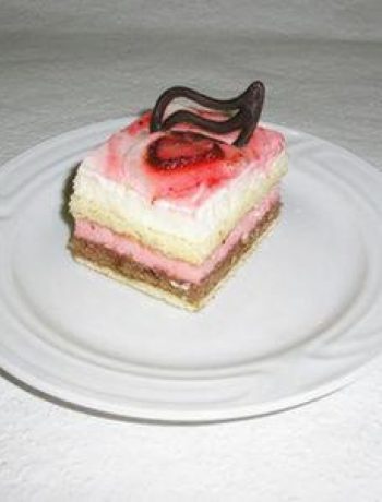 Strawberry Cake Dessert