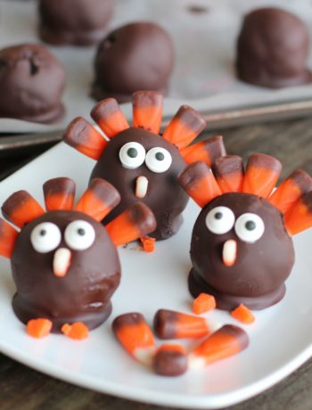 How to Make OREO Turkeys for Thanksgiving
