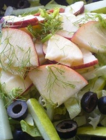 Lettuce, Apple, and Cucumber Salad with Fennel and Walnuts