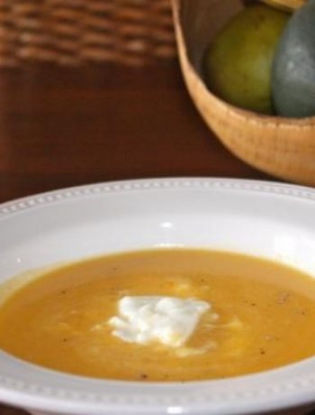 My Sister’s Soup: Creamy Curried Squash and Cauliflower Soup