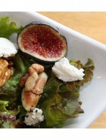 Fig, Goat Cheese and Walnut Salad