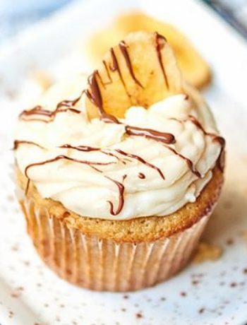 Chocolate Hazelnut Banana Cupcakes w/ Marshmallow Frosting