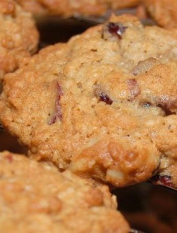 Chewy Oatmeal Cranberry Walnut Cookies