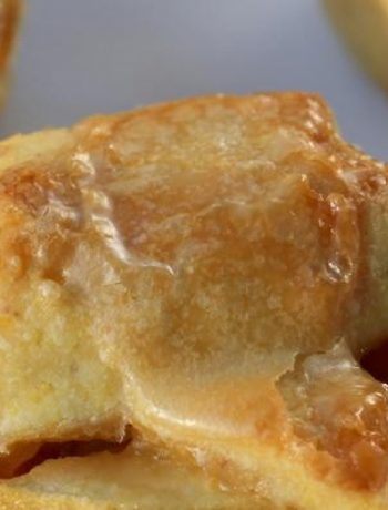 Brandy-Apple Mini Pies With Cornmeal Crust