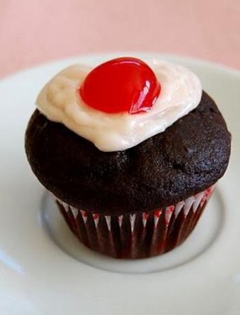 Mini Cherry Cordial Cupcakes