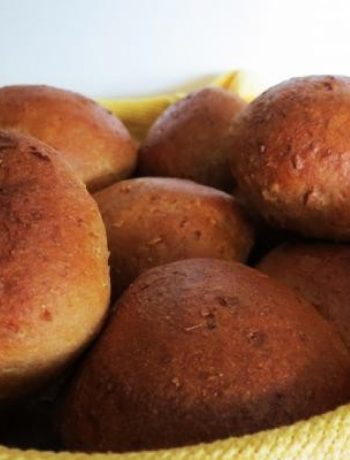 Whole Wheat Dinner Rolls