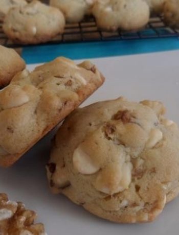 White Chocolate Walnut Cookies