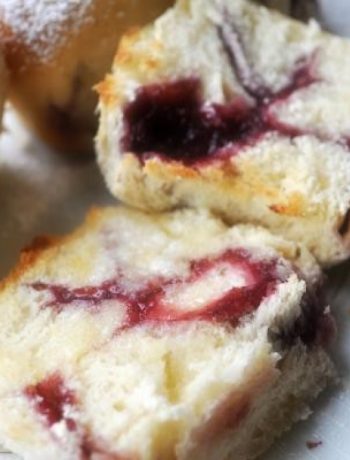 Raspberry Jam Swirled Buns