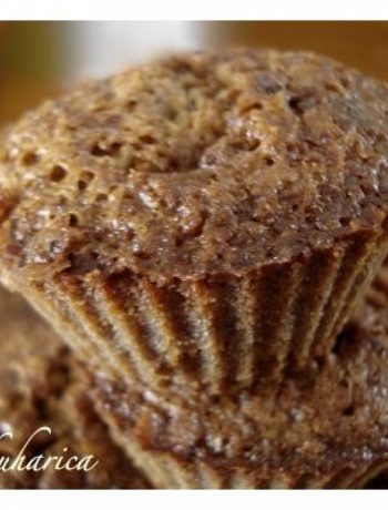 Mocca Cupcakes With Dried Fruit