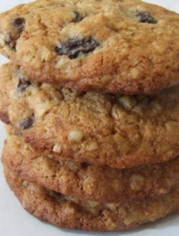 Gluten Free Oatmeal Raisin Cookies