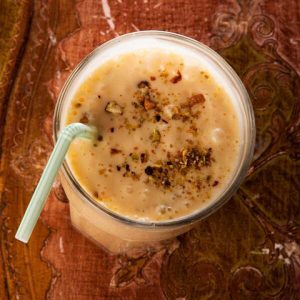 Mango Lassi (Indian Mango-Yogurt Drink)