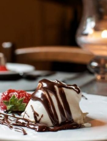 Vanilla Panna Cotta with Chocolate Ganache