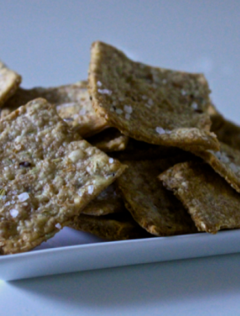Whole-wheat Flaxseed and Fennel Crackers
